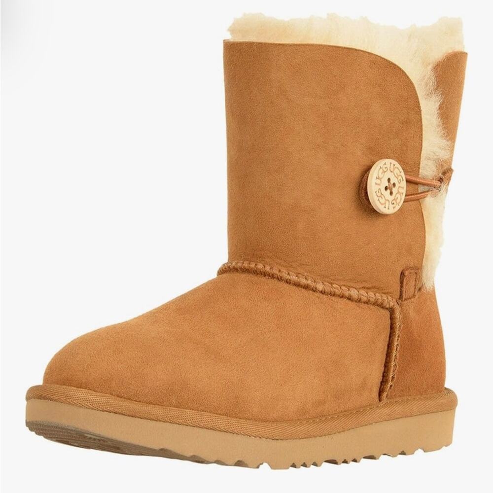 UGG Unisex-Child T Bailey Button II Tan Sheepskin Boots Wool Trim Girl’s Size 6